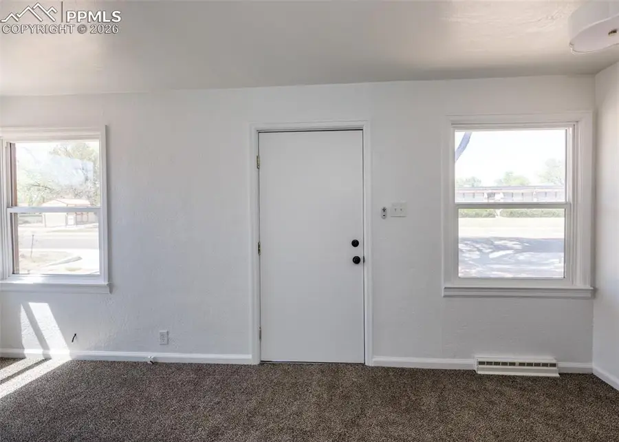 422 S Prairie Avenue, Pueblo, CO 81005 - #3
