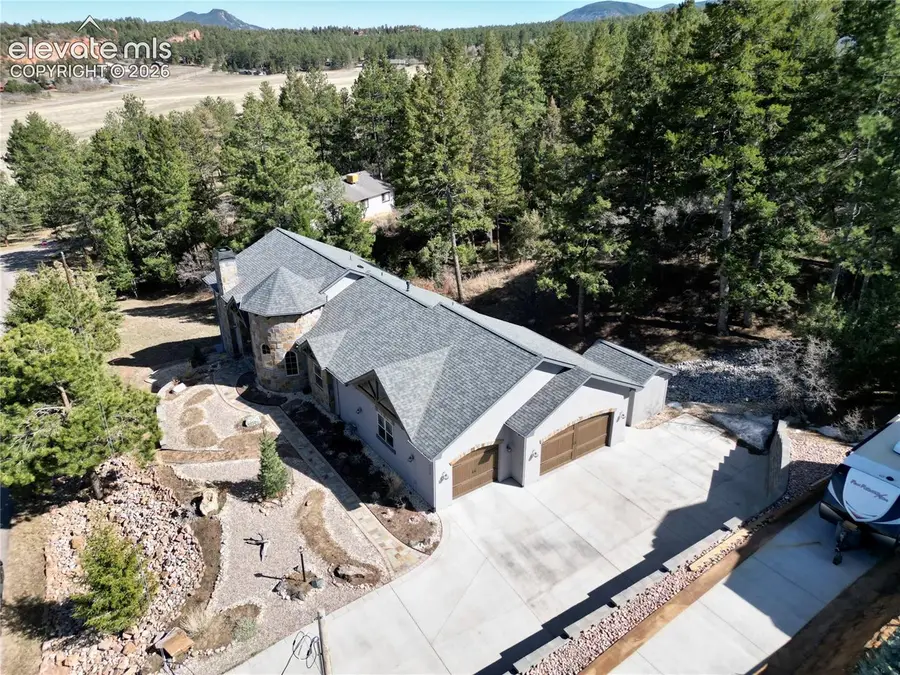 5596 Osage Way, Larkspur, CO 80118 - #2