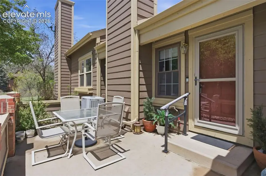 6522 Foxdale Circle, Colorado Springs, CO 80919 - #3