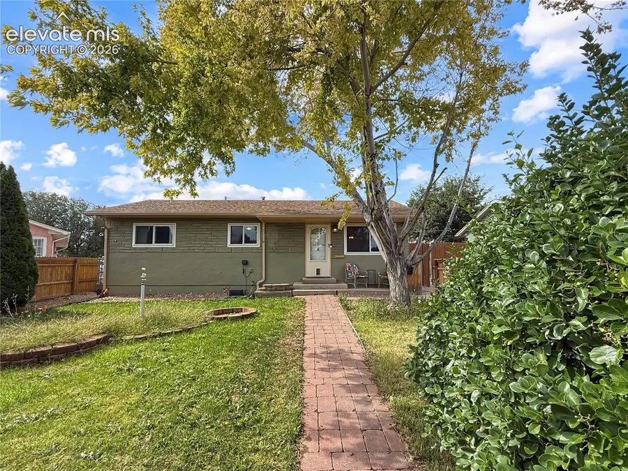 3206 Canterbury Lane, Pueblo, CO 81005 - #2