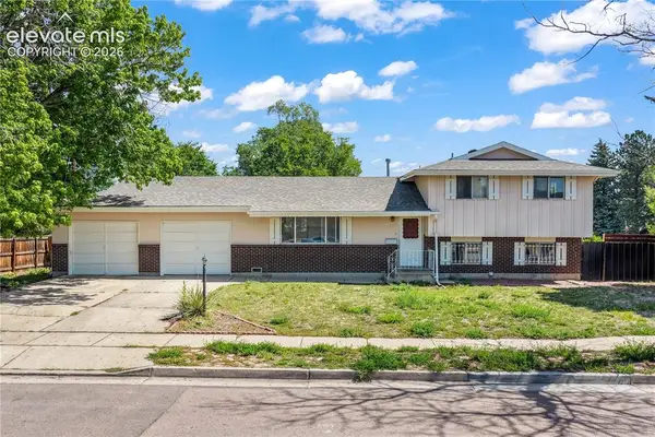 2712 Arlington Drive, Colorado Springs, CO 80910