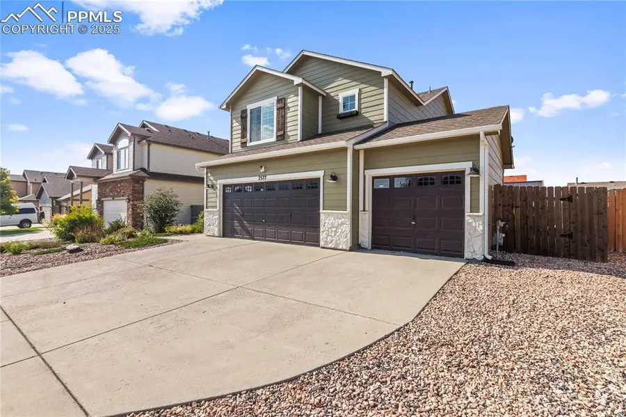7577 Chasewood Loop, Colorado Springs, CO 80908 - Image #3