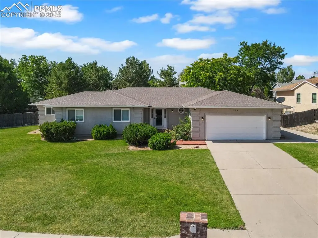 204 Bridle Trail, Pueblo, CO 81005 - #1
