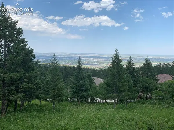 390 Irvington Court, Colorado Springs, CO 80906