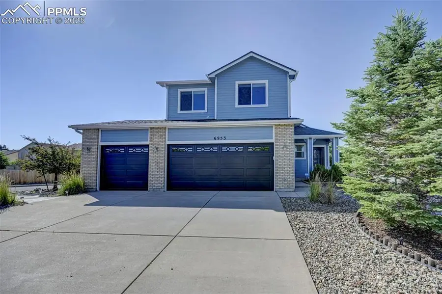 6953 Grand Prairie Drive, Colorado Springs, CO 80923 - Image #2