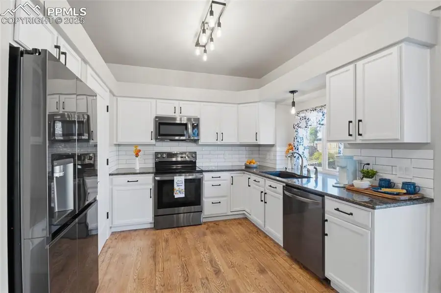 7820 Swiftrun Road, Colorado Springs, CO 80920 - Image #2