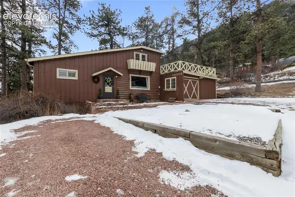 10225 Ute Pass Avenue, Green Mountain Falls, CO 80819
