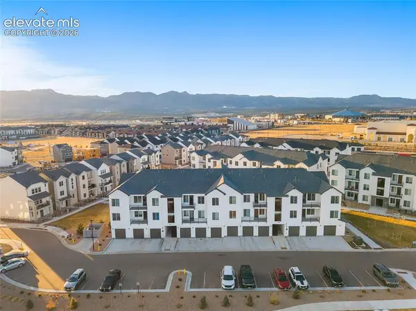 2232 Arikaree Heights #105, Colorado Springs, CO 80111