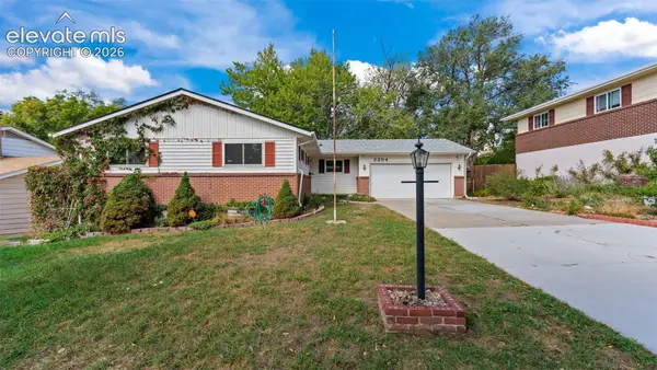 2204 Warwick Lane, Colorado Springs, CO 80909
