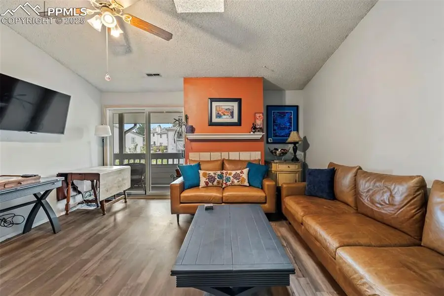 6492 Mcnichols Court, Colorado Springs, CO 80918 - Image #2