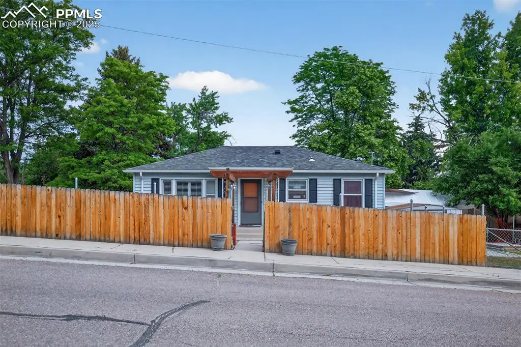 822 W Monroe Street, Colorado Springs, CO 80907 - Image #1