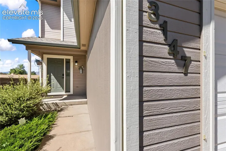 3147 Hearthridge Circle, Colorado Springs, CO 80918 - #2
