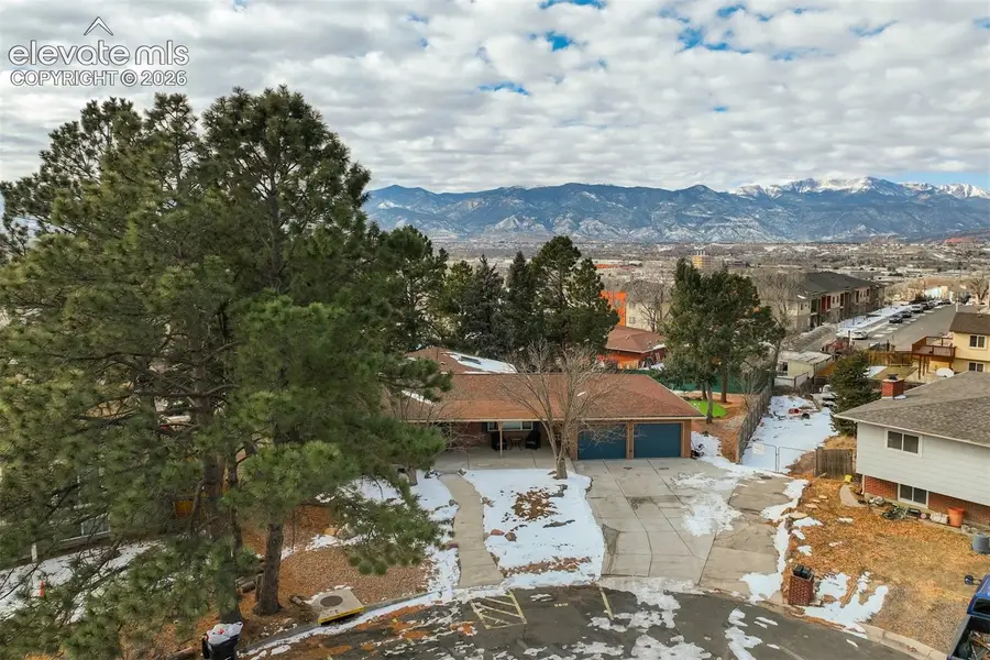 3812 Somerset Drive, Colorado Springs, CO 80907 - #2