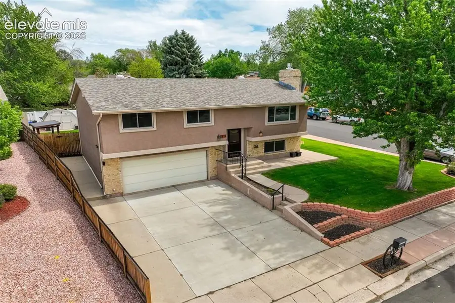 2814 Ridgeglen Place, Colorado Springs, CO 80918 - #2