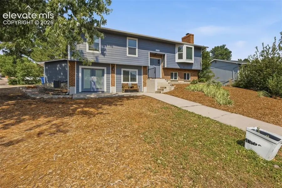 1239 Suncrest Way, Colorado Springs, CO 80906 - #2