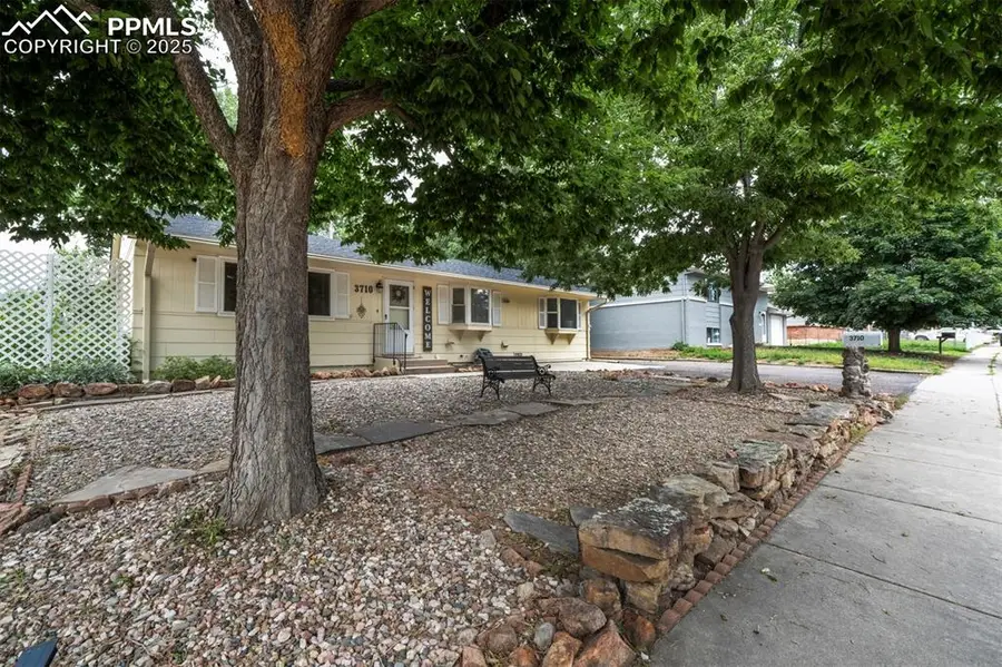 3710 Windflower Circle, Colorado Springs, CO 80918 - Image #3