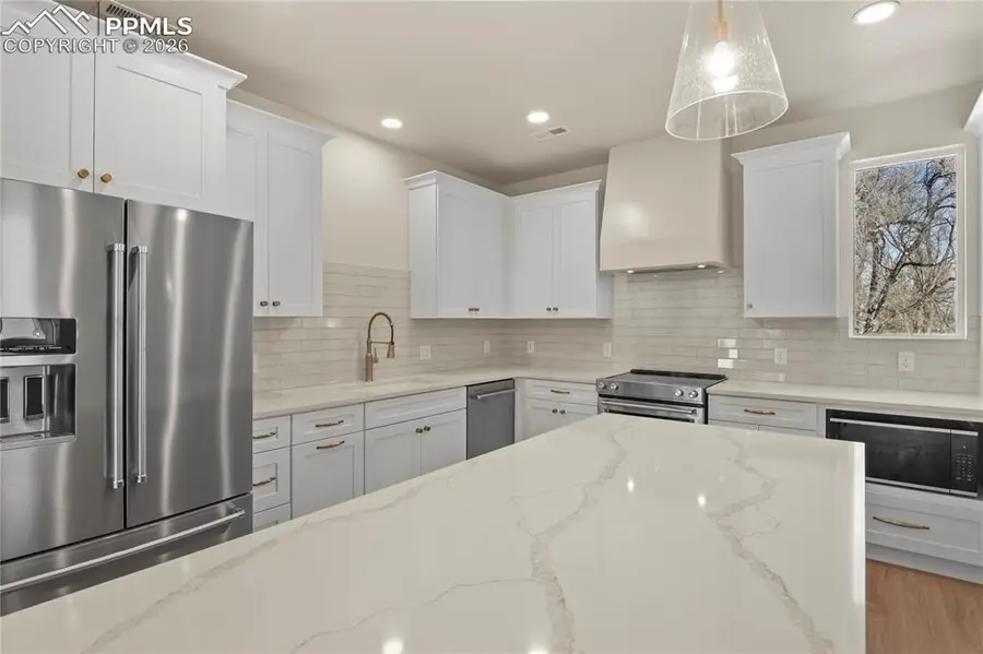 7 Noyer Court, Colorado Springs, CO 80906 - #3