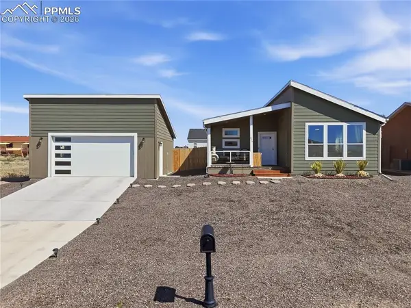 279 W Acorn Drive, Pueblo, CO 81007