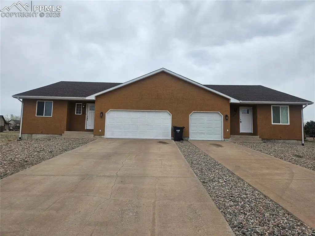 323-325 W Magpie Lane, Pueblo West, CO 81007 - #1