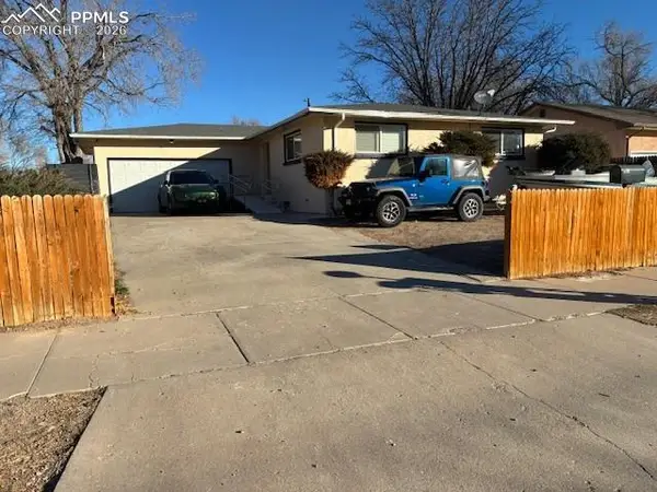 1109 Mesa Avenue, Pueblo, CO 81004