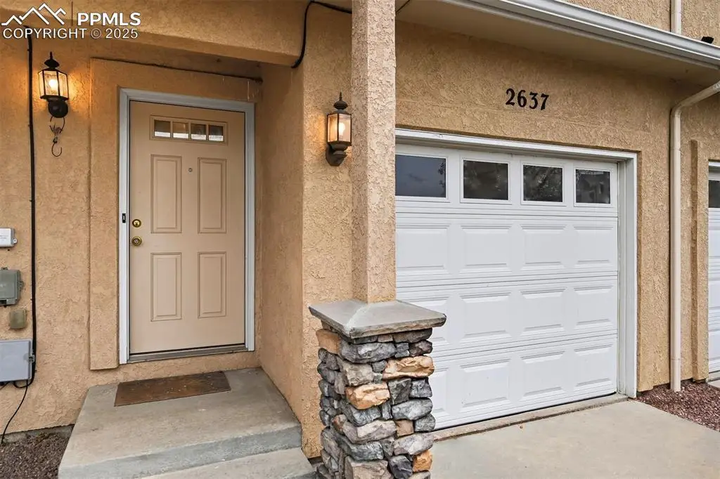 2637 Mesa Springs View, Colorado Springs, CO 80907 - Image #1