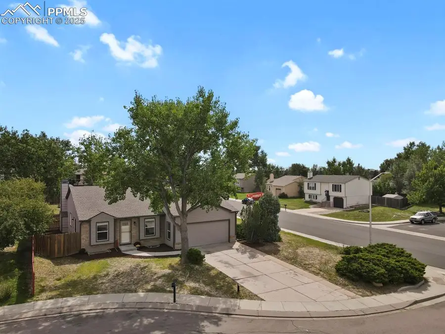 794 Crosstrail Drive, Colorado Springs, CO 80906 - Image #2