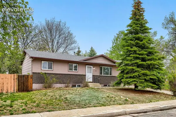 3853 Vaquero Circle, Colorado Springs, CO 80918