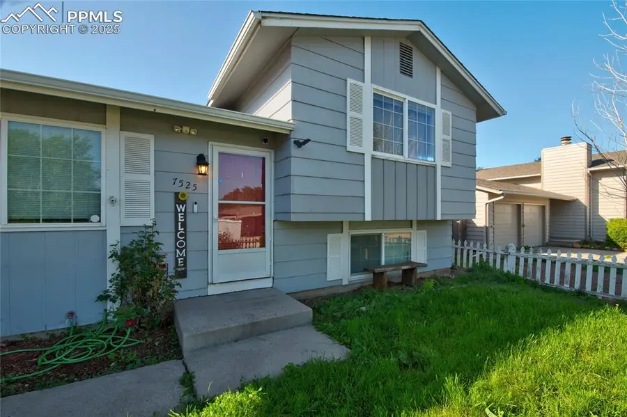 7525 Vineland Trail, Colorado Springs, CO 80911 - Image #3