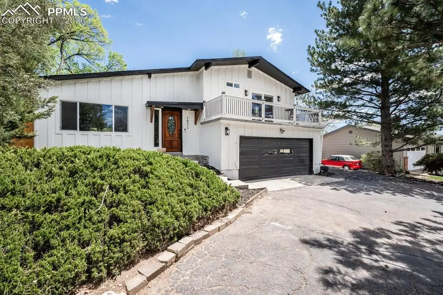 1021 Pioneer Lane, Colorado Springs, CO 80904 - Image #2