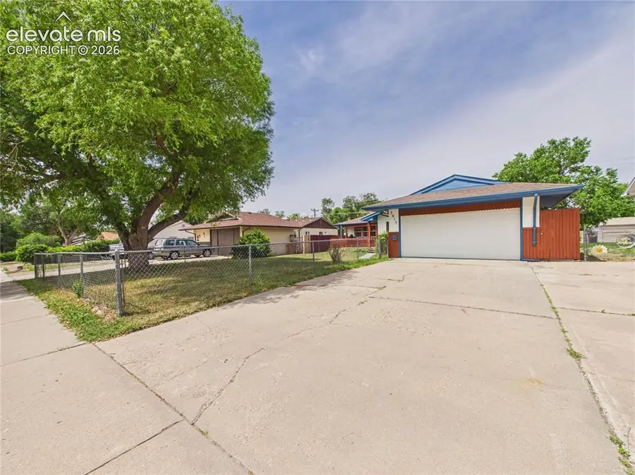 3015 Baltimore Avenue, Pueblo, CO 81008 - #2