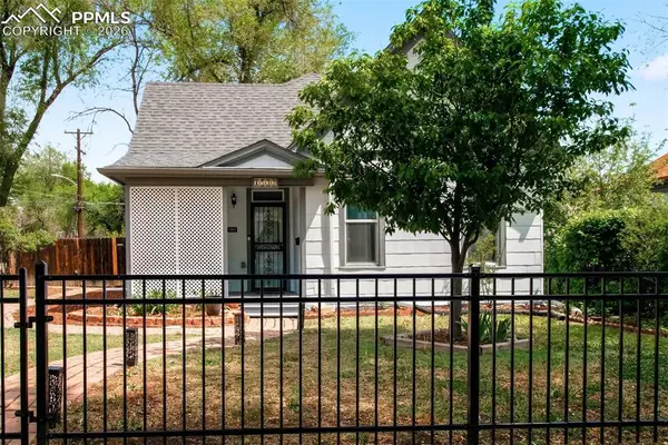1532 W Pikes Peak Avenue, Colorado Springs, CO 80904