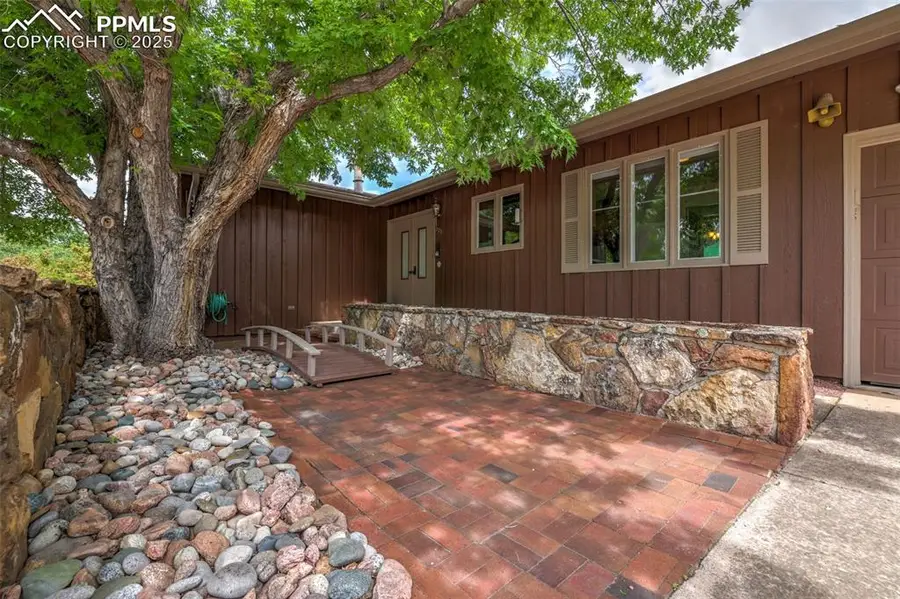 223 Crystal Hills Boulevard, Manitou Springs, CO 80829 - #2
