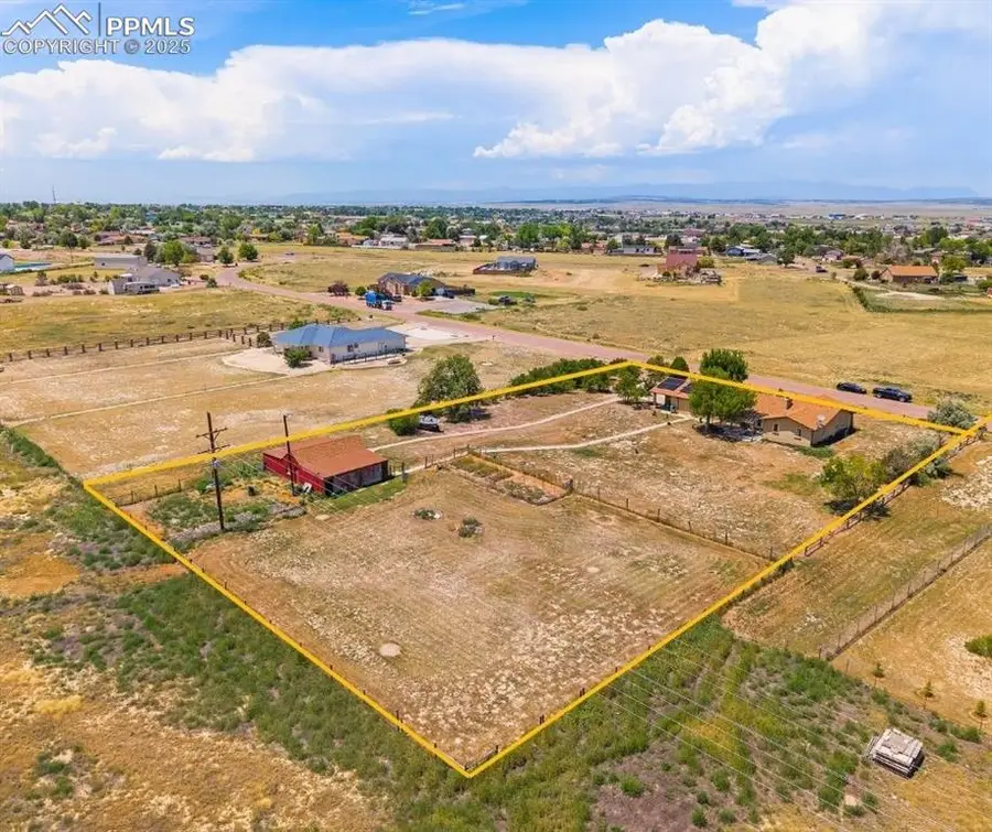 650 E Woodleaf Drive, Pueblo, CO 81007 - #3