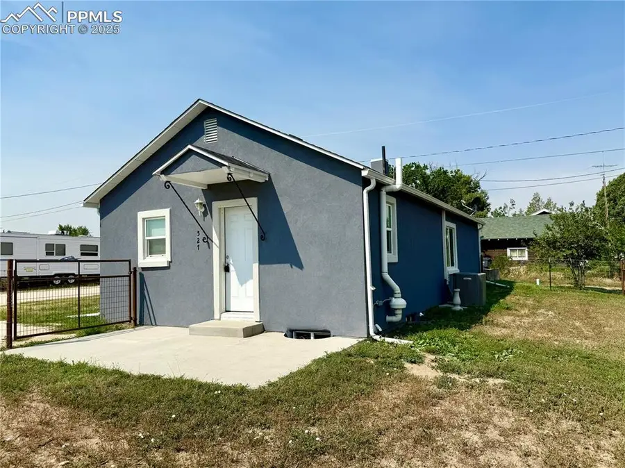 527 Navajo Avenue, Simla, CO 80835 - #3