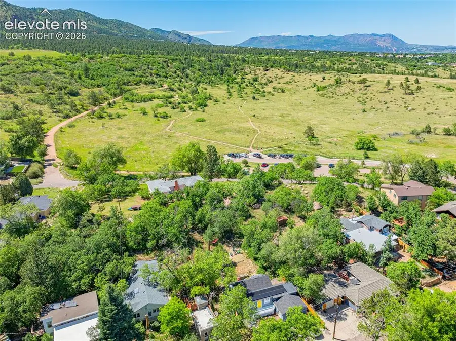 1608 Highland Way, Colorado Springs, CO 80906 - #3