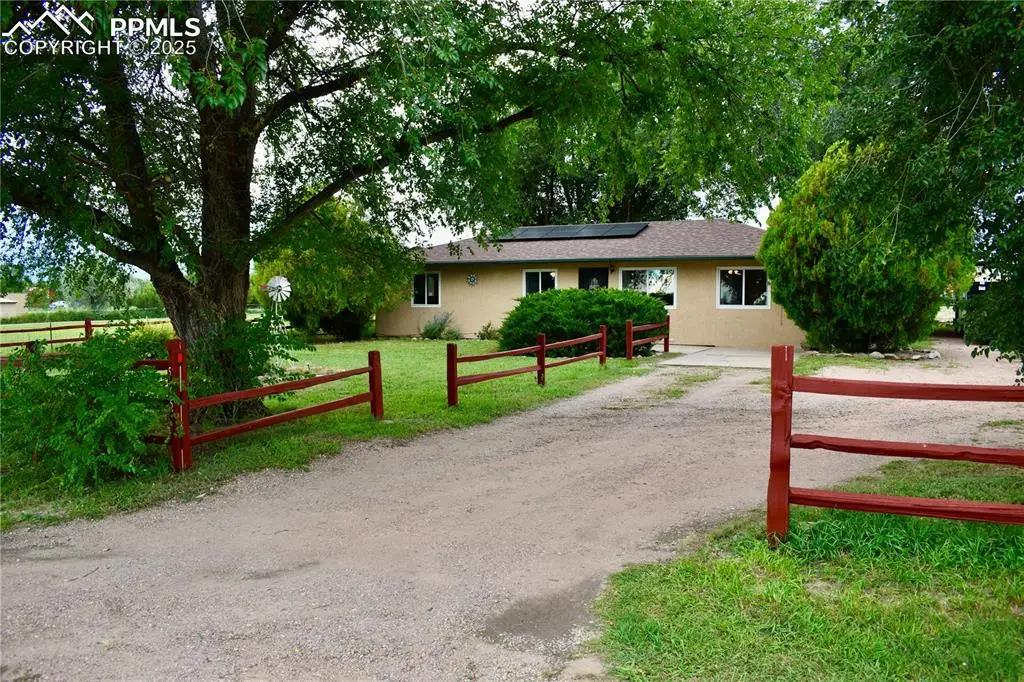 525 D Street, Penrose, CO 81240 - Image #1