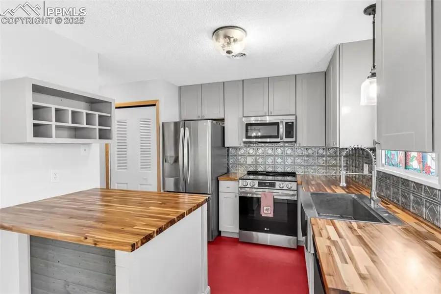 172 Bonnymede Road, Pueblo, CO 81001 - Image #2