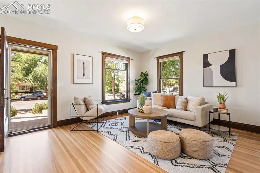 824 E St Vrain Street, Colorado Springs, CO 80903 - Image #3