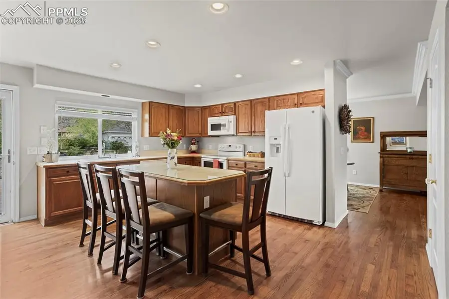 725 Capeglen Road, Colorado Springs, CO 80906 - Image #3