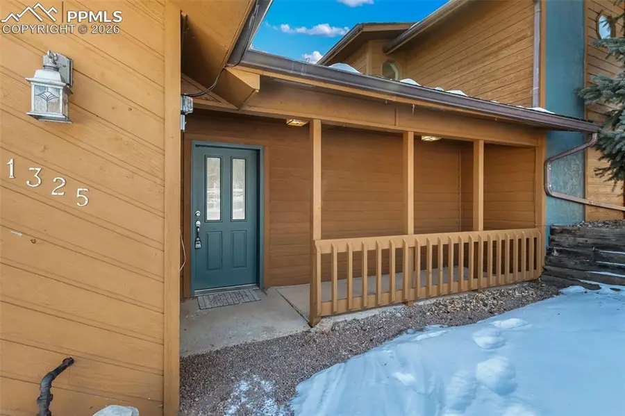 1325 Thomas Circle, Woodland Park, CO 80863 - Image #3