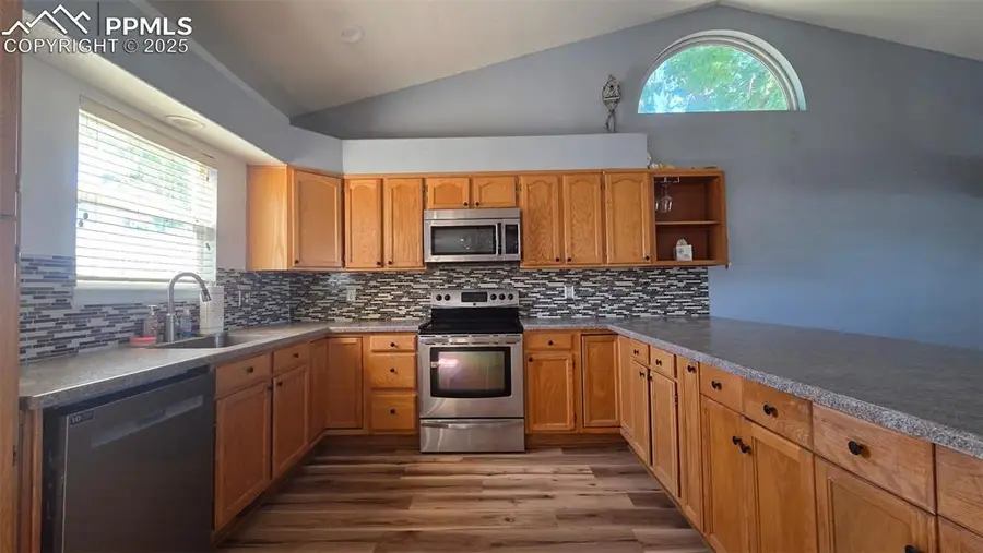 110 W Blakeland Drive, Pueblo, CO 81007 - Image #3