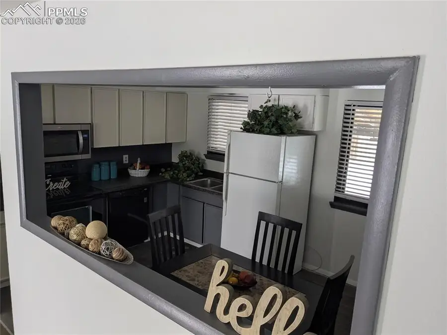 2128 Oakwood Lane, Pueblo, CO 81005 - Image #2