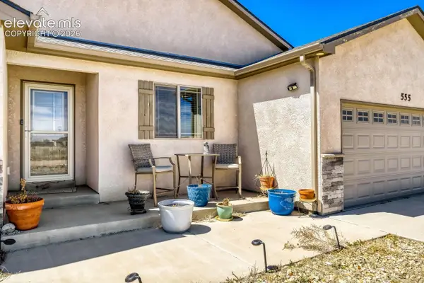 555 N Verbena Drive, Pueblo, CO 81007