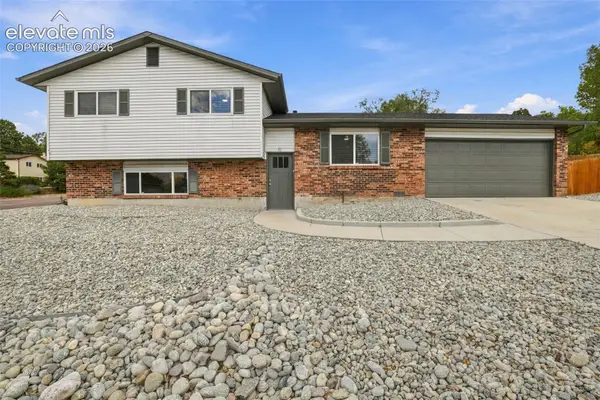 1070 Applewood Drive, Colorado Springs, CO 80907