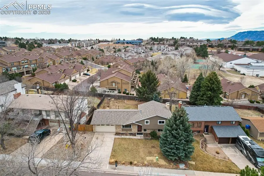 2705 Maroon Bells Avenue, Colorado Springs, CO 80918 - #3