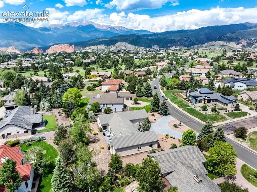 3925 Hill Circle, Colorado Springs, CO 80904 - #2
