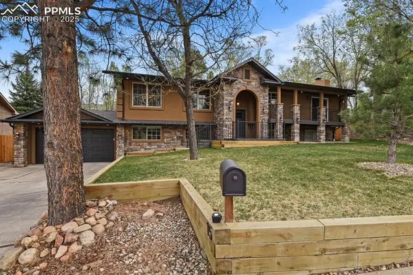 15 Newport Circle, Colorado Springs, CO 80906