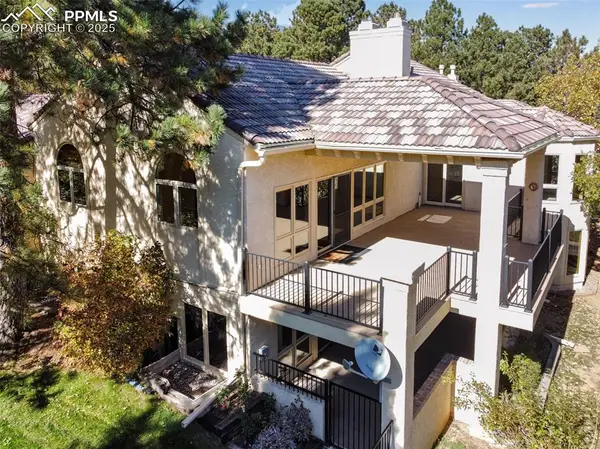 3865 Hermitage Drive, Colorado Springs, CO 80906