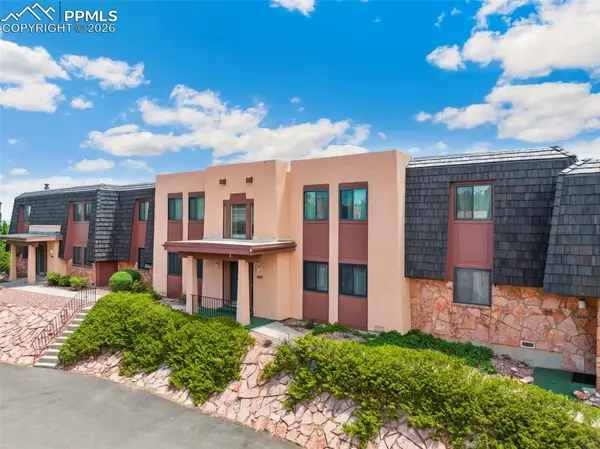 2927 Mesa Road #C, Colorado Springs, CO 80904