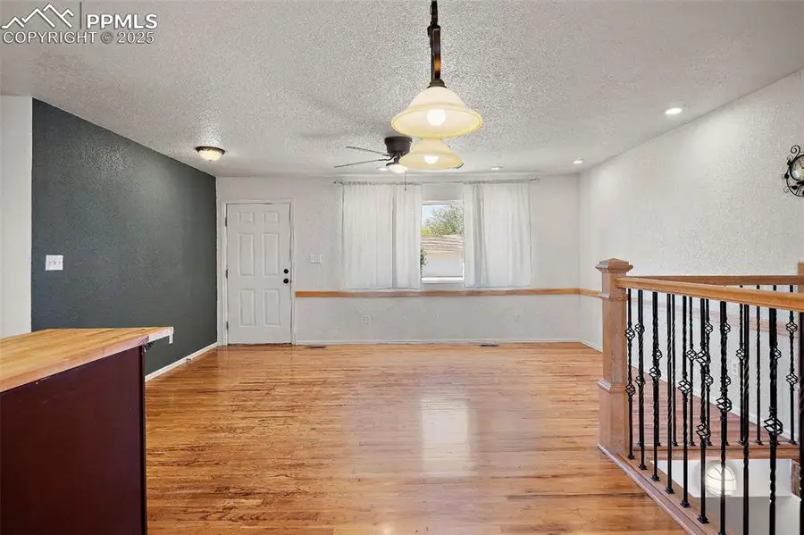 228 S Caddoa Drive, Pueblo, CO 81007 - Image #2